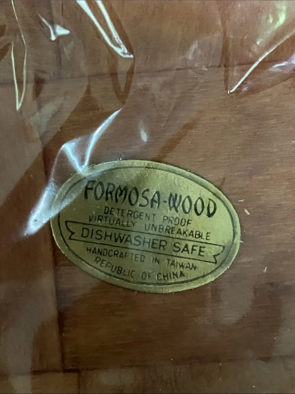 Woven Wooden Ware vintage Formosa Wood leaf shaped plates set of 3 new in box
